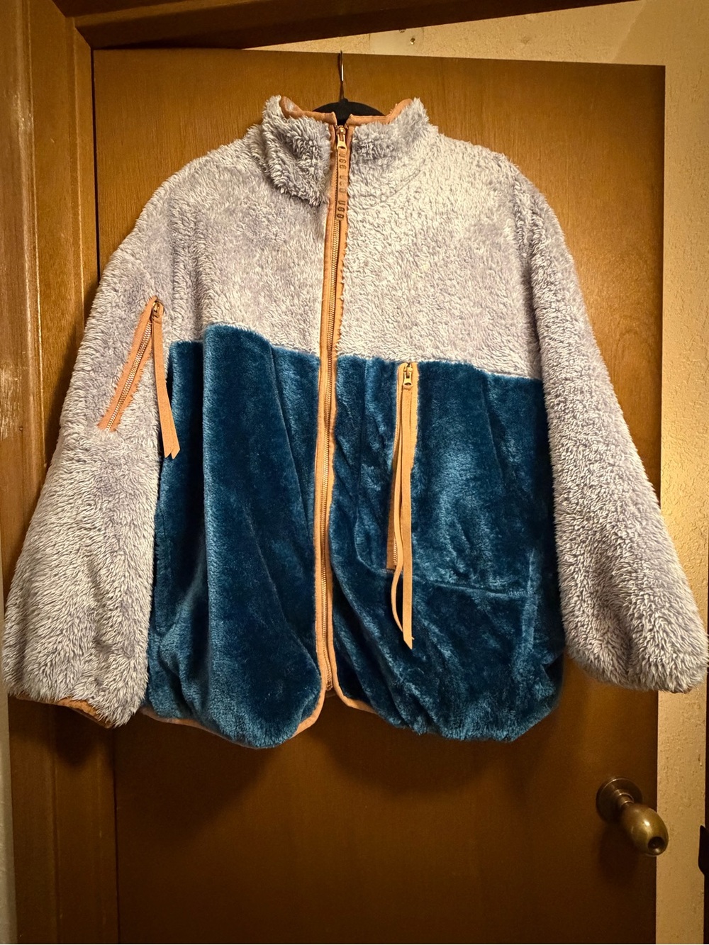 UGG Women’s Marlene Sherpa Jacket II